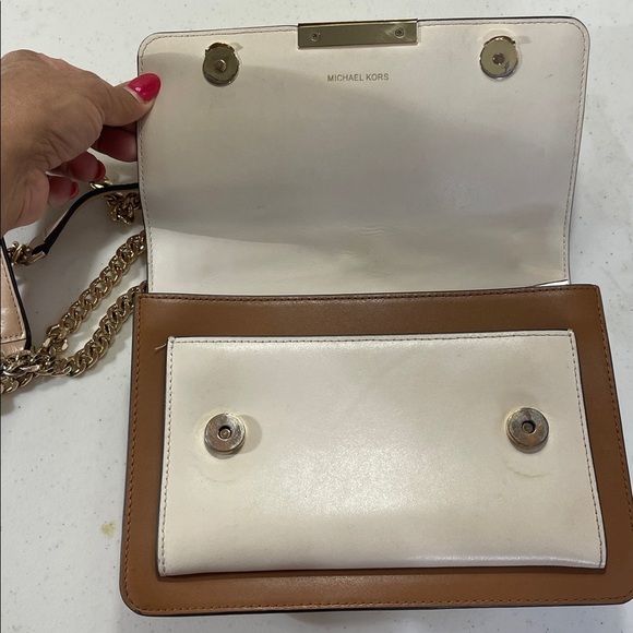 Micheal Korrs Jade Large Tri-Color Leather Crossbody Bag With Gold Tone Chain - Picture 8 of 15